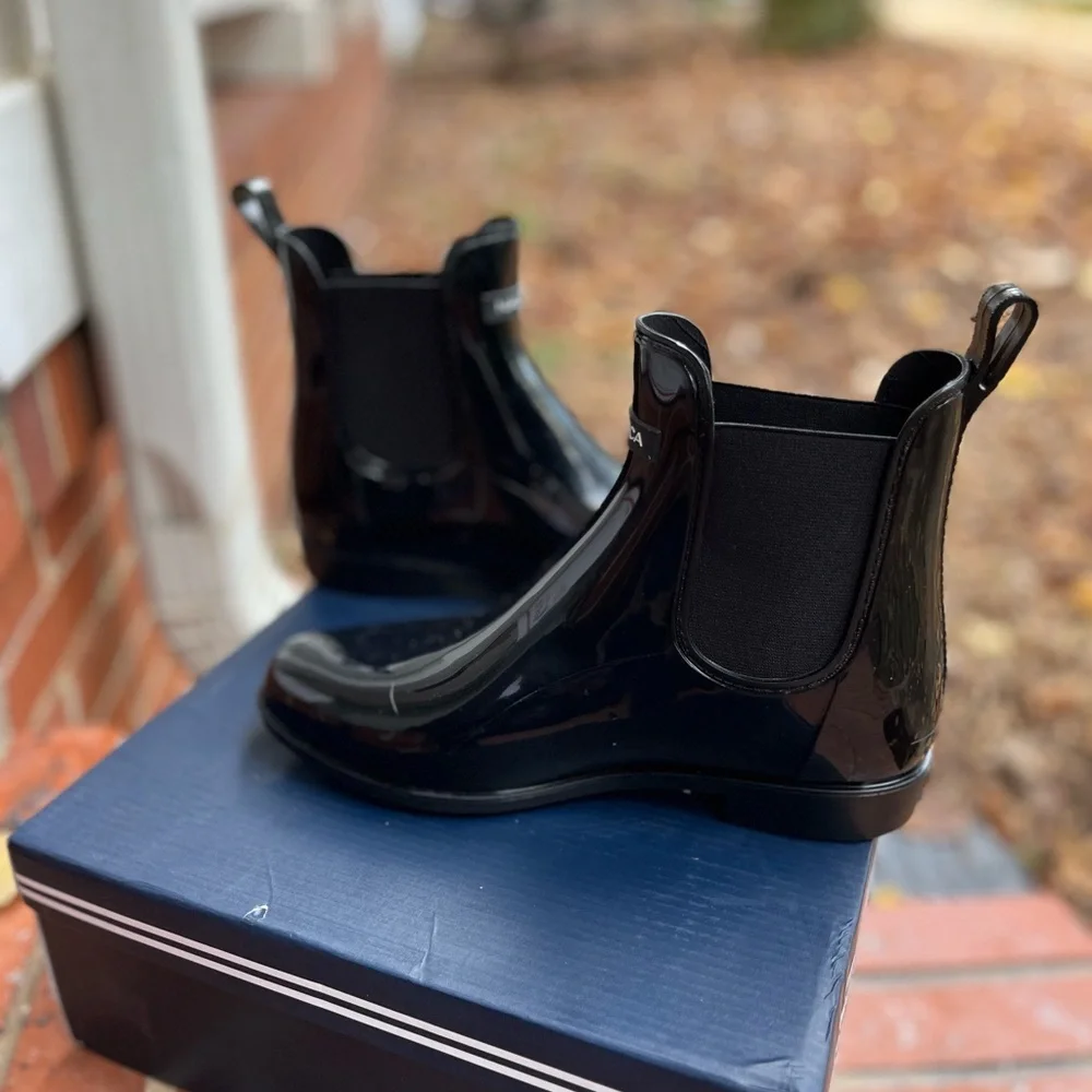 🆕. Nautical women’s Shayna  rain weather boot NWT Size 8